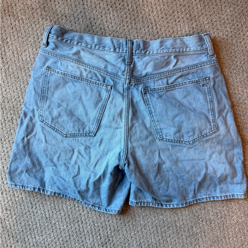 Madewell Light Wash Baggy Jean Shorts - Picture 4 of 4